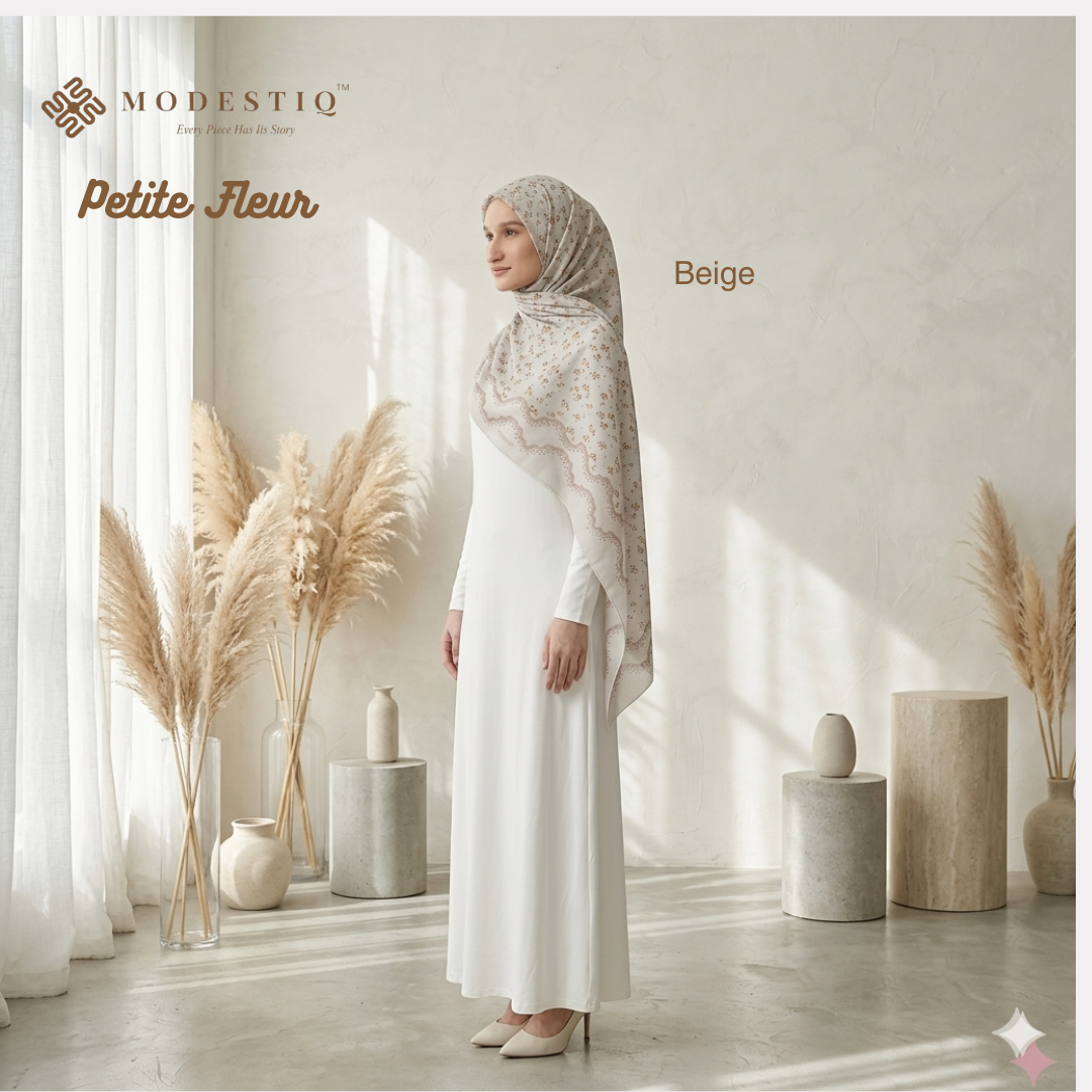 Petite Fleur In Beige